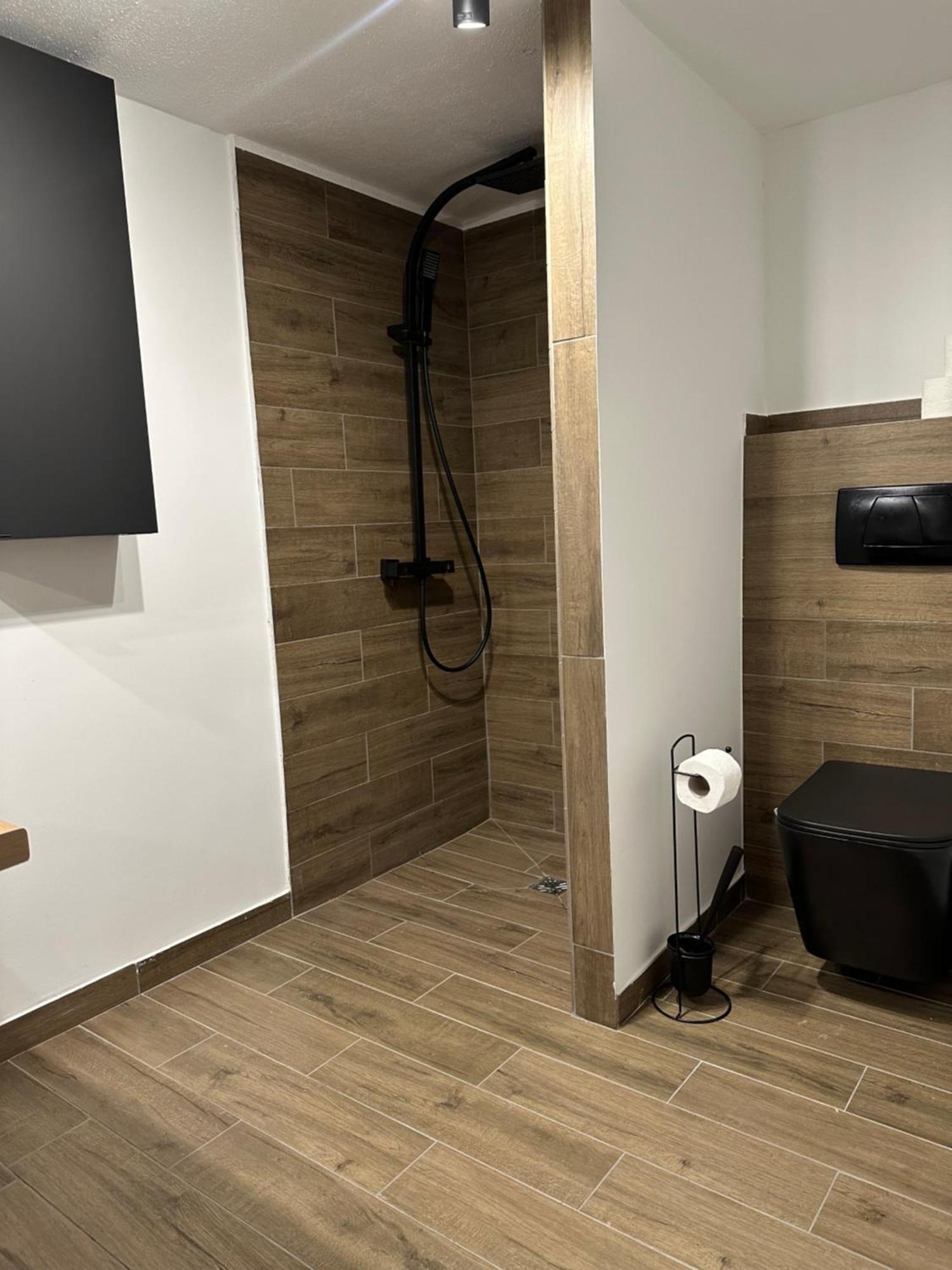 Pokoje Ul Teligi 4 Nr 11 Apartman Swinoujscie Kültér fotó